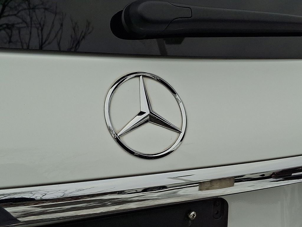 Thumbnail: 2024 Mercedes-Benz GLS - 27