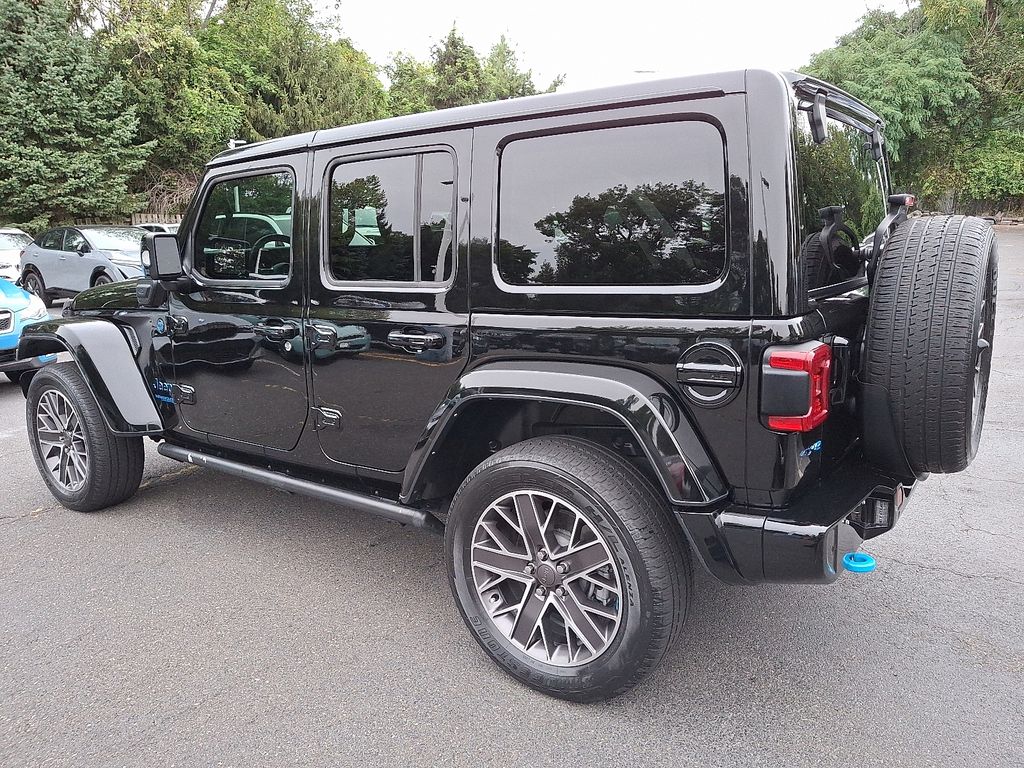 Thumbnail: 2022 Jeep Wrangler - 6