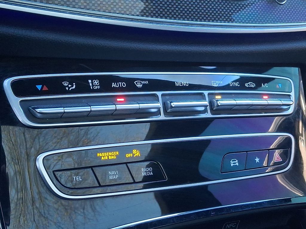 Thumbnail: 2021 Mercedes-Benz E-Class - 11