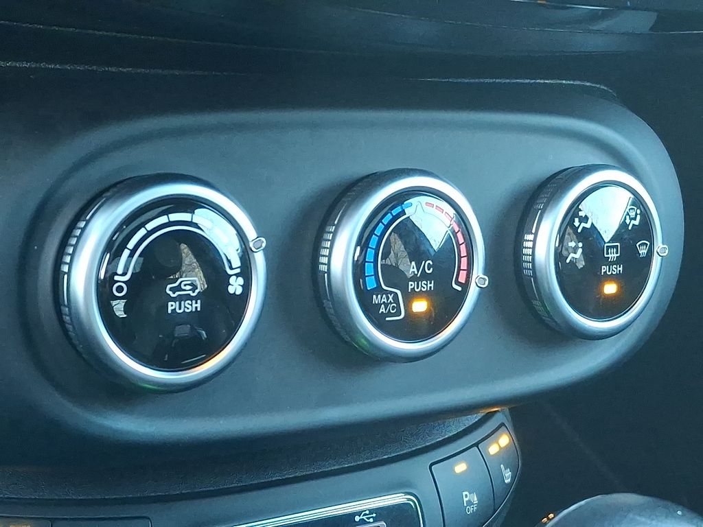 Thumbnail: 2021 Fiat 500X - 12