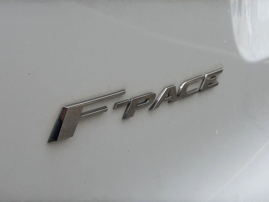 2022 Jaguar F-Pace S - Photo 15