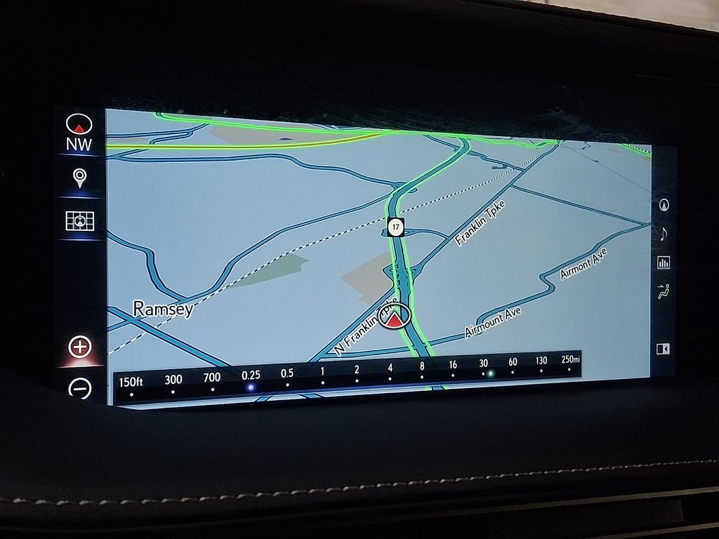 Thumbnail: 2020 Lexus LS - 15