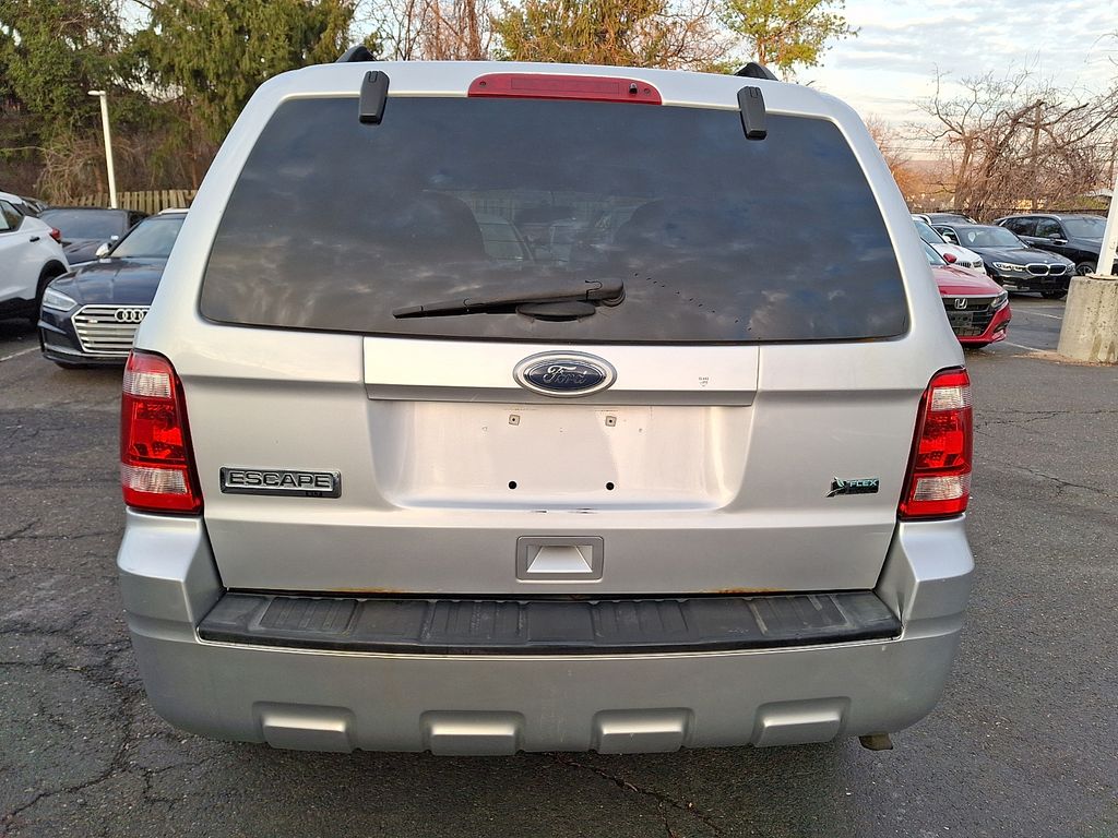 Thumbnail: 2012 Ford Escape - 6