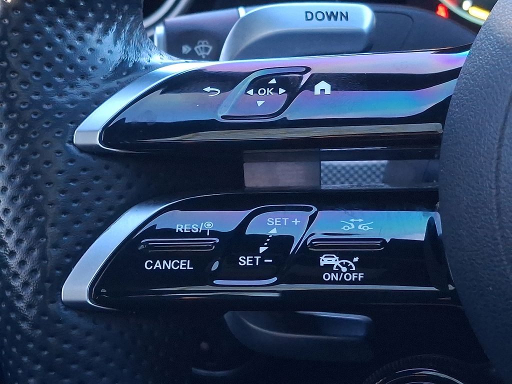 Thumbnail: 2021 Mercedes-Benz E-Class - 15