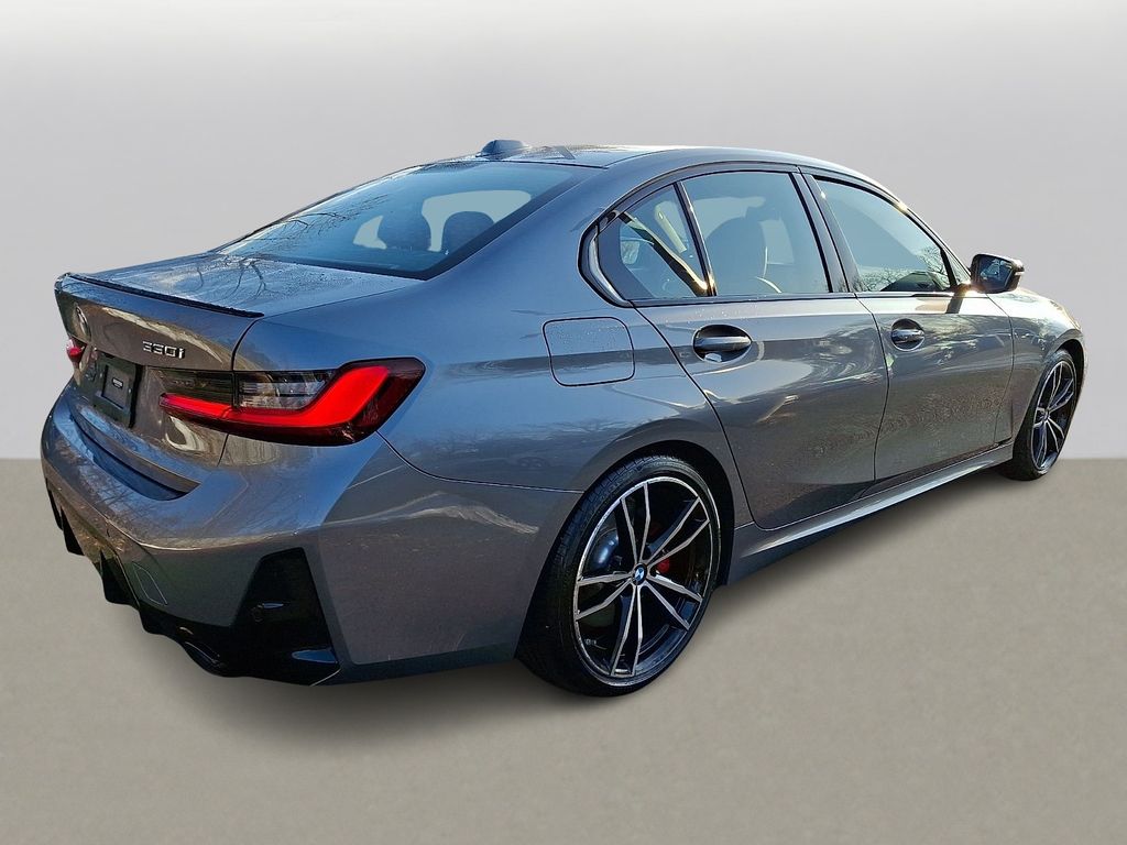 Thumbnail: 2023 BMW 3 Series - 4