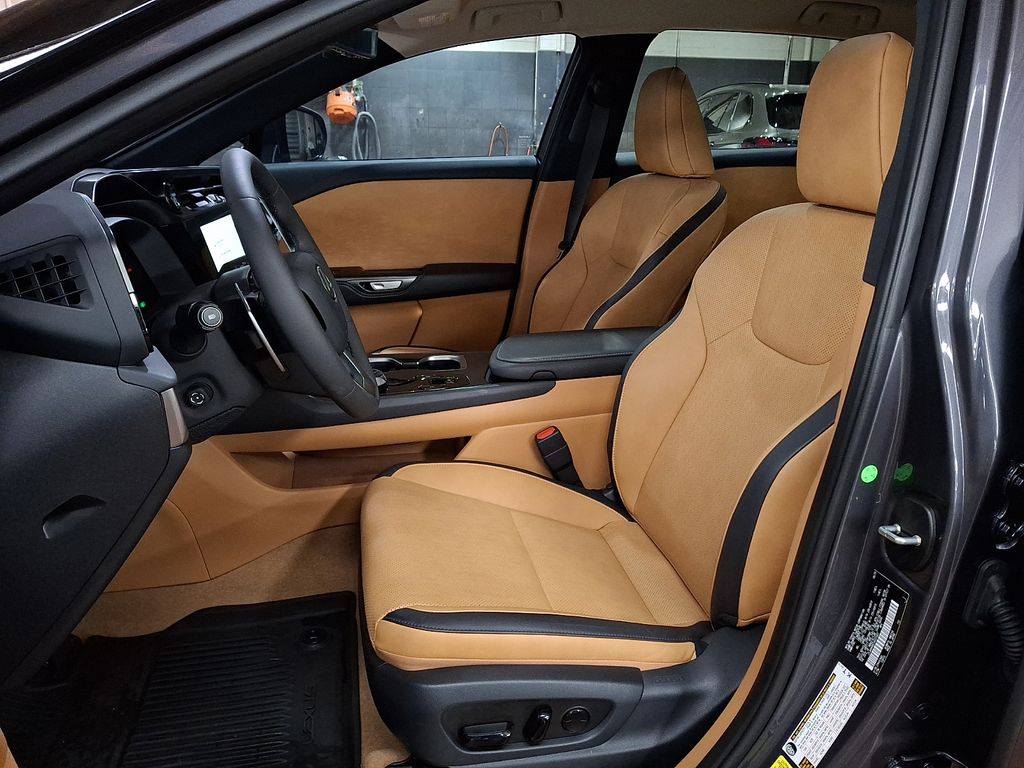 Thumbnail: 2025 Lexus RZ - 9