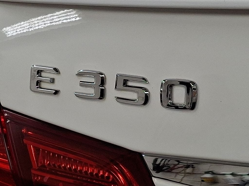 Thumbnail: 2014 Mercedes-Benz E-Class - 29