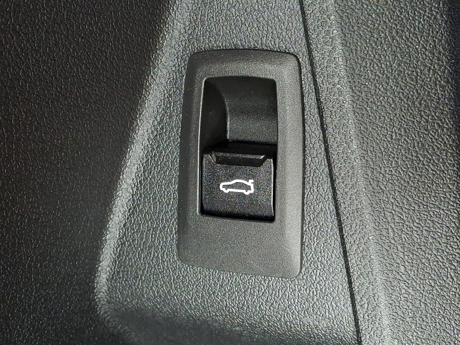 Thumbnail: 2025 BMW 2 Series - 21