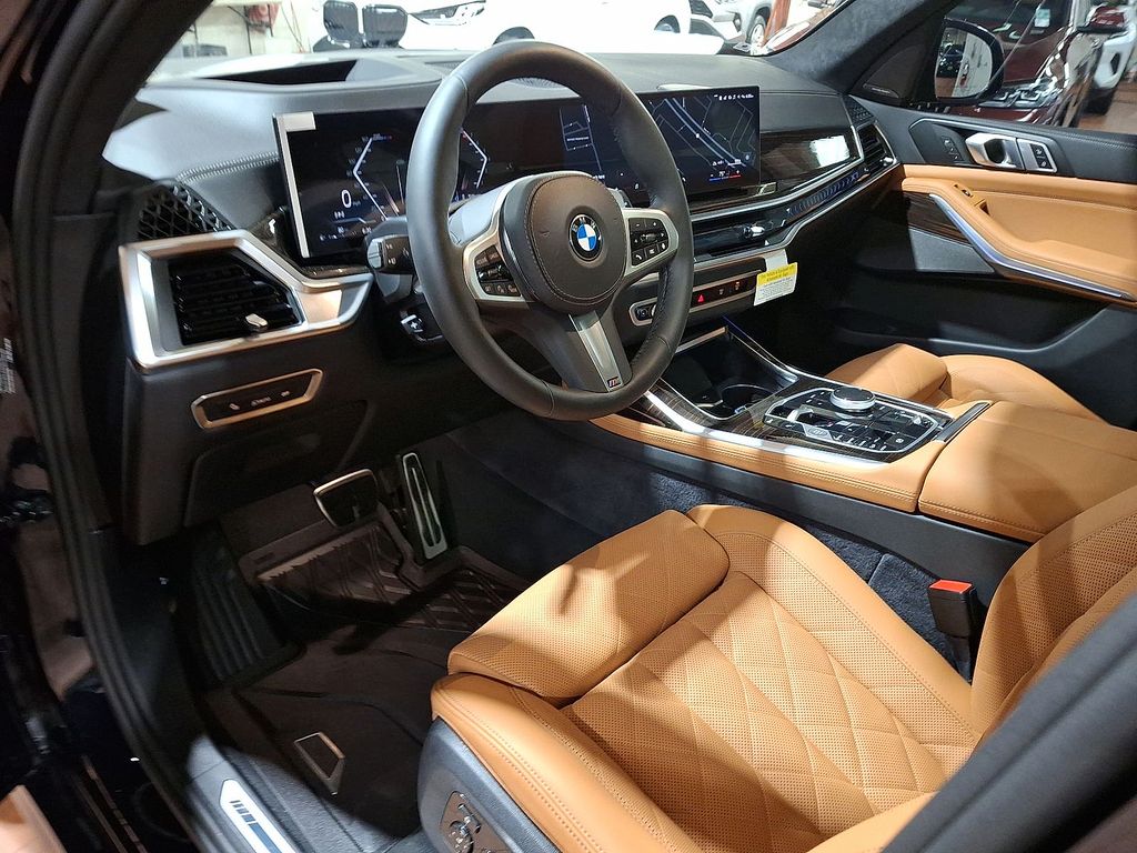 Thumbnail: 2026 BMW X7 - 18