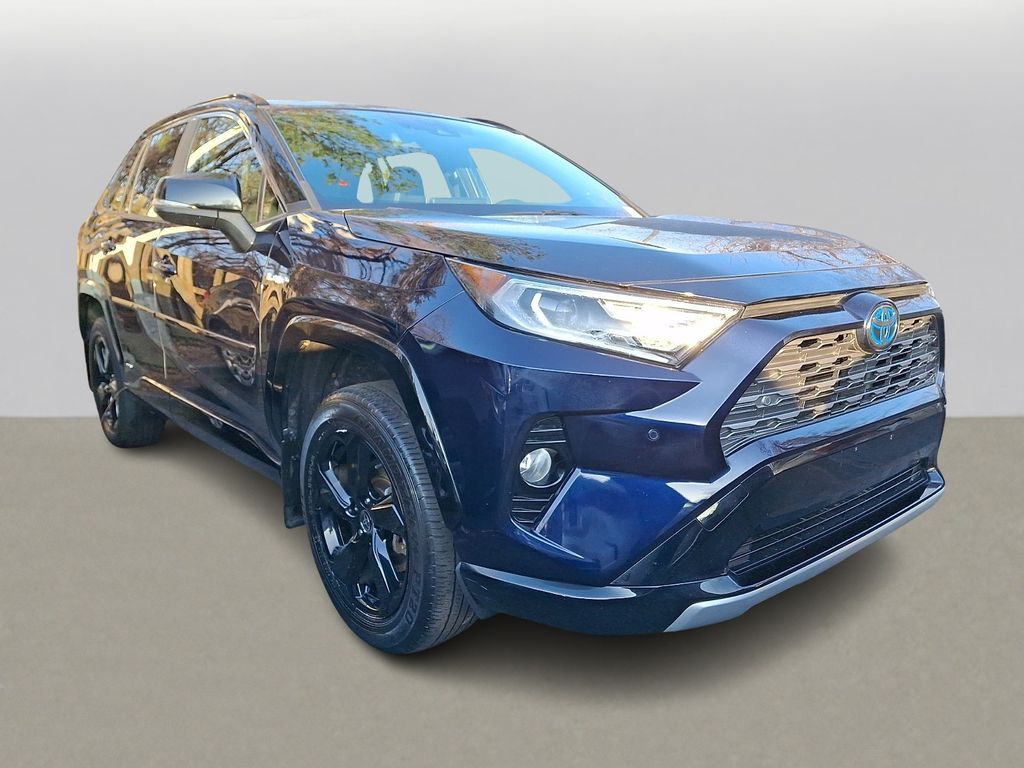 Thumbnail: 2020 Toyota RAV4 - 3