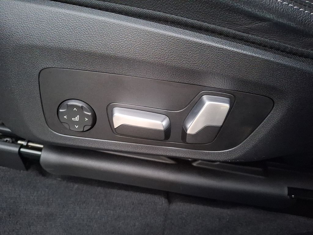 Thumbnail: 2022 BMW X3 - 11