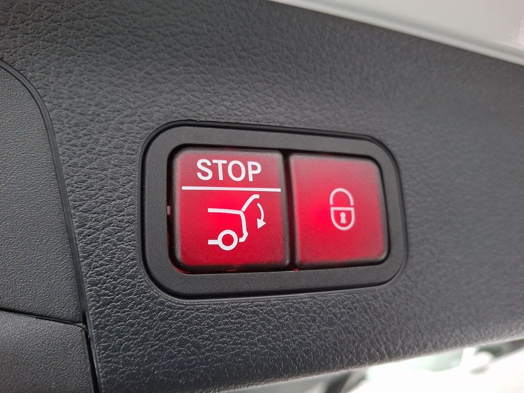 Thumbnail: 2024 Mercedes-Benz GLS - 26