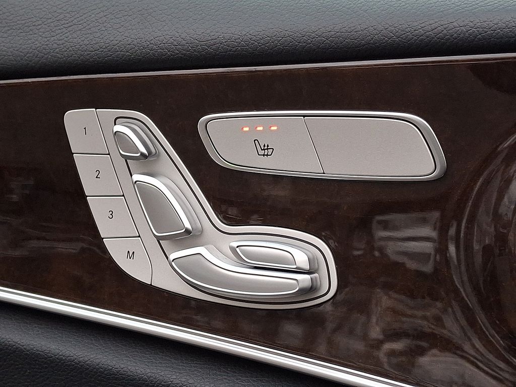 Thumbnail: 2022 Mercedes-Benz E-Class - 22