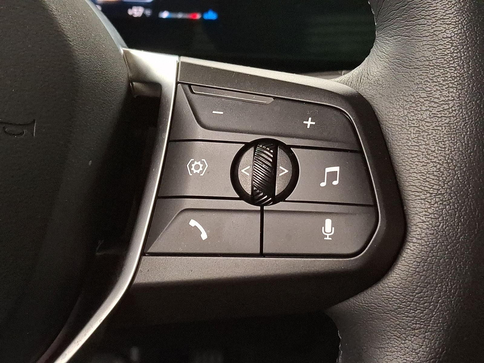 Thumbnail: 2025 BMW X1 - 17