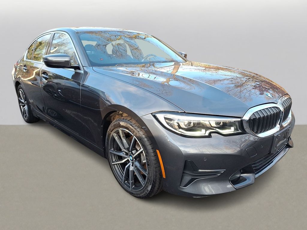 Thumbnail: 2019 BMW 3 Series - 3