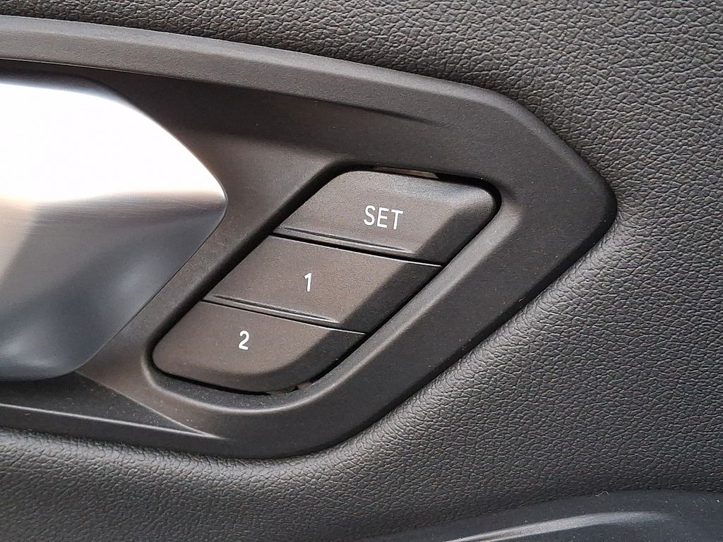 Thumbnail: 2019 BMW 3 Series - 25