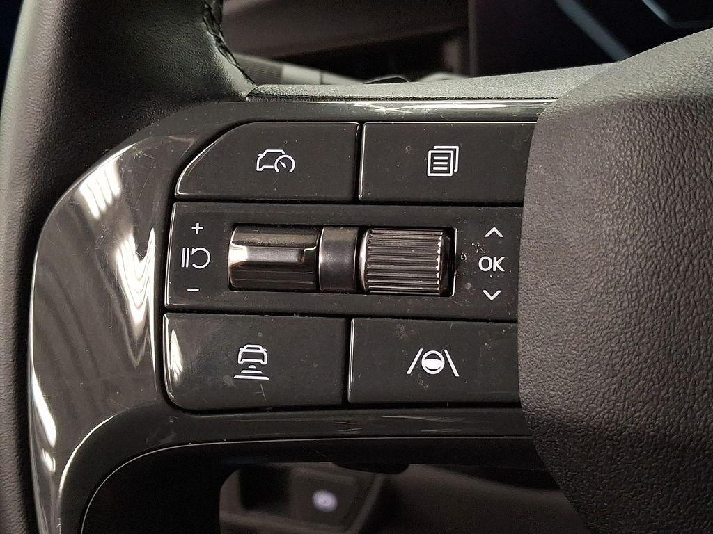 Thumbnail: 2024 Kia EV9 - 17