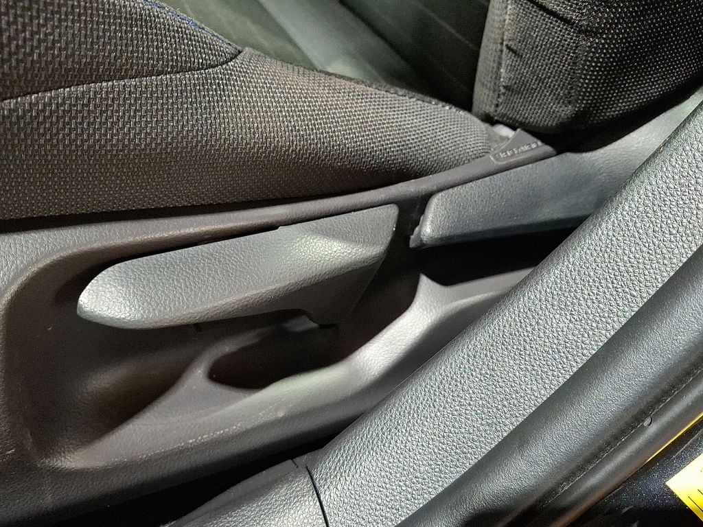 Thumbnail: 2022 Toyota Corolla - 7