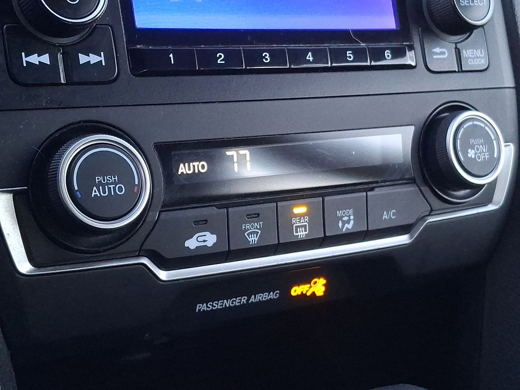 Thumbnail: 2019 Honda Civic - 14