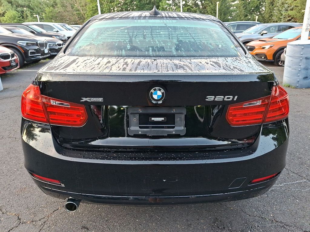 Thumbnail: 2015 BMW 3 Series - 22