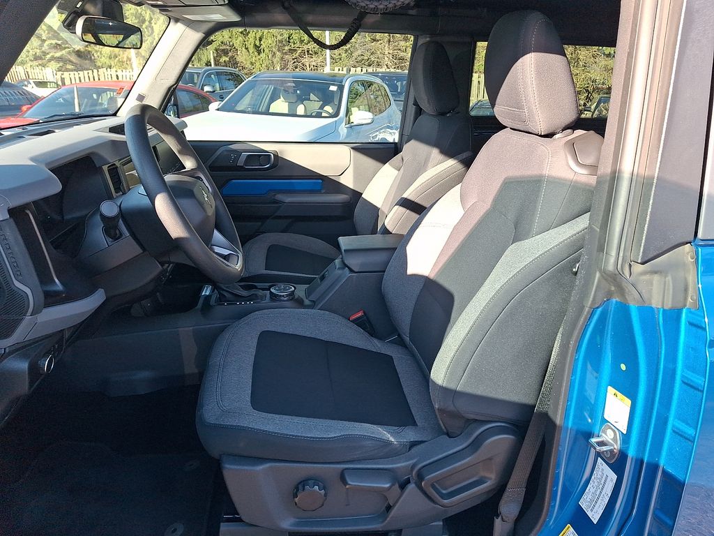 Thumbnail: 2021 Ford Bronco - 10