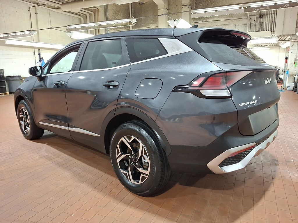 Thumbnail: 2024 Kia Sportage - 7