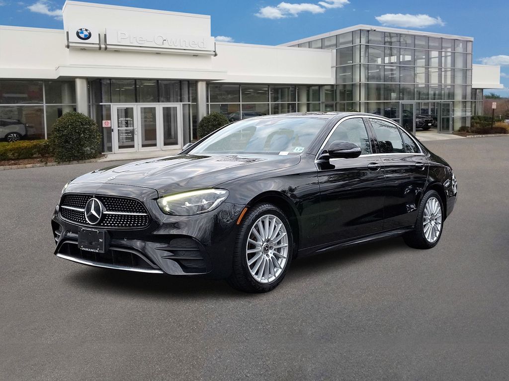 Thumbnail: 2022 Mercedes-Benz E-Class - 1