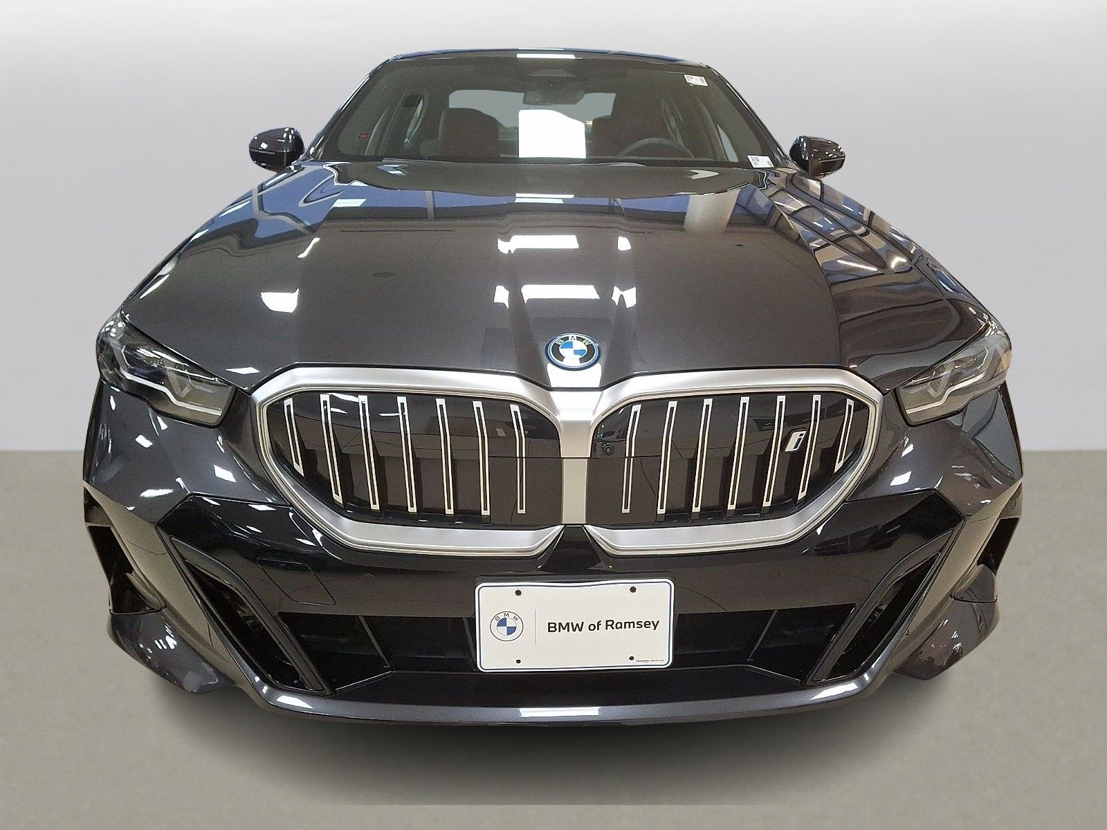 Thumbnail: 2025 BMW i5 - 2