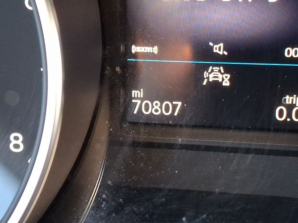 Thumbnail: 2021 Volkswagen Tiguan - 15