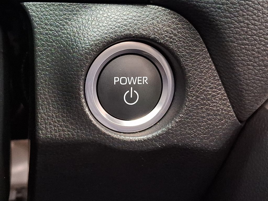 Thumbnail: 2023 Toyota RAV4 - 17