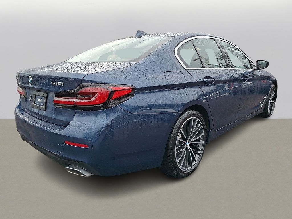 Thumbnail: 2023 BMW 5 Series - 4