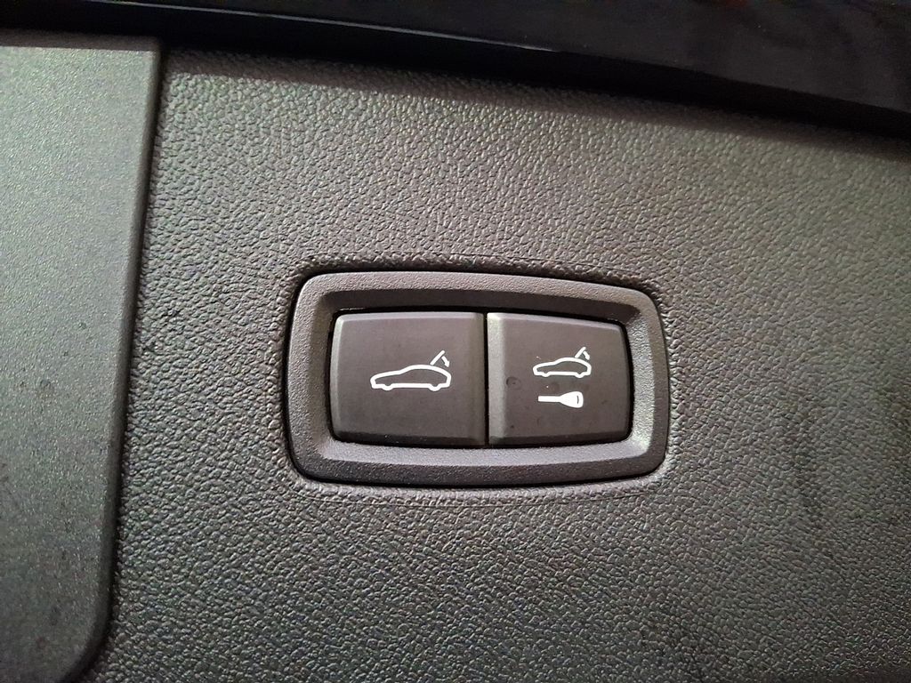 Thumbnail: 2023 Porsche Cayenne - 27