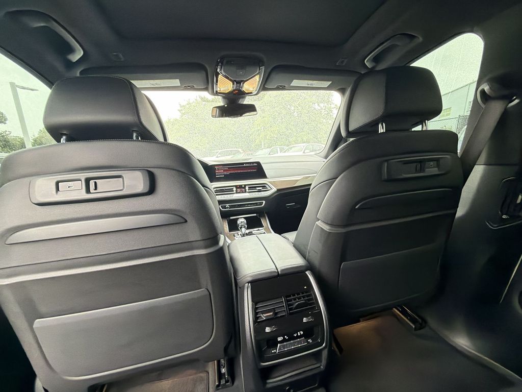 Thumbnail: 2022 BMW X5 - 20