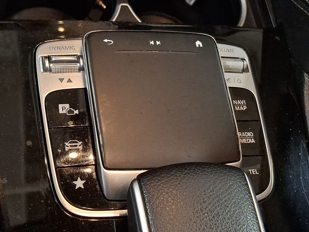 Thumbnail: 2020 Mercedes-Benz GLE - 19