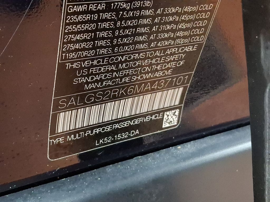 Thumbnail: 2021 Land Rover Range Rover - 24