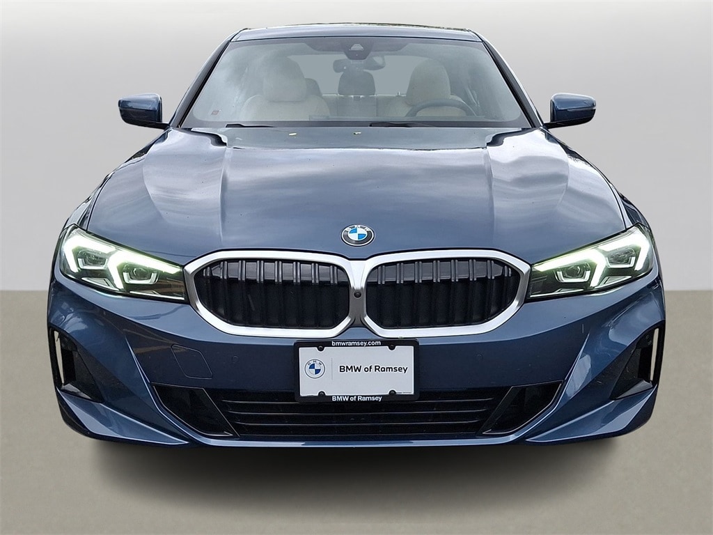 Thumbnail: 2025 BMW 3 Series - 2