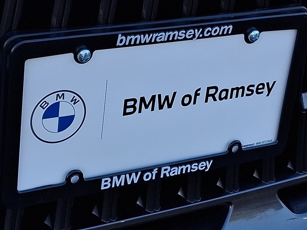 Thumbnail: 2023 Toyota Corolla - 28