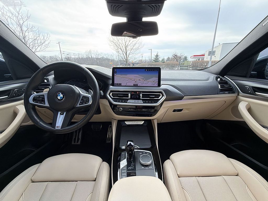 Thumbnail: 2022 BMW X4 - 18