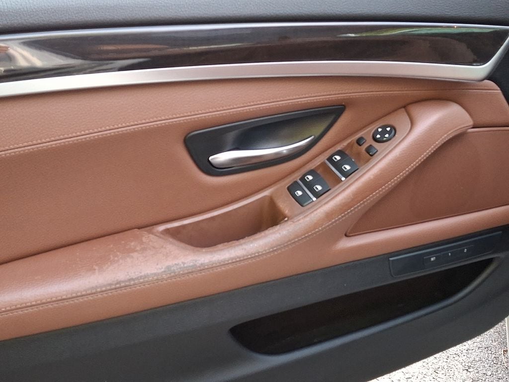 Thumbnail: 2016 BMW 5 Series - 8