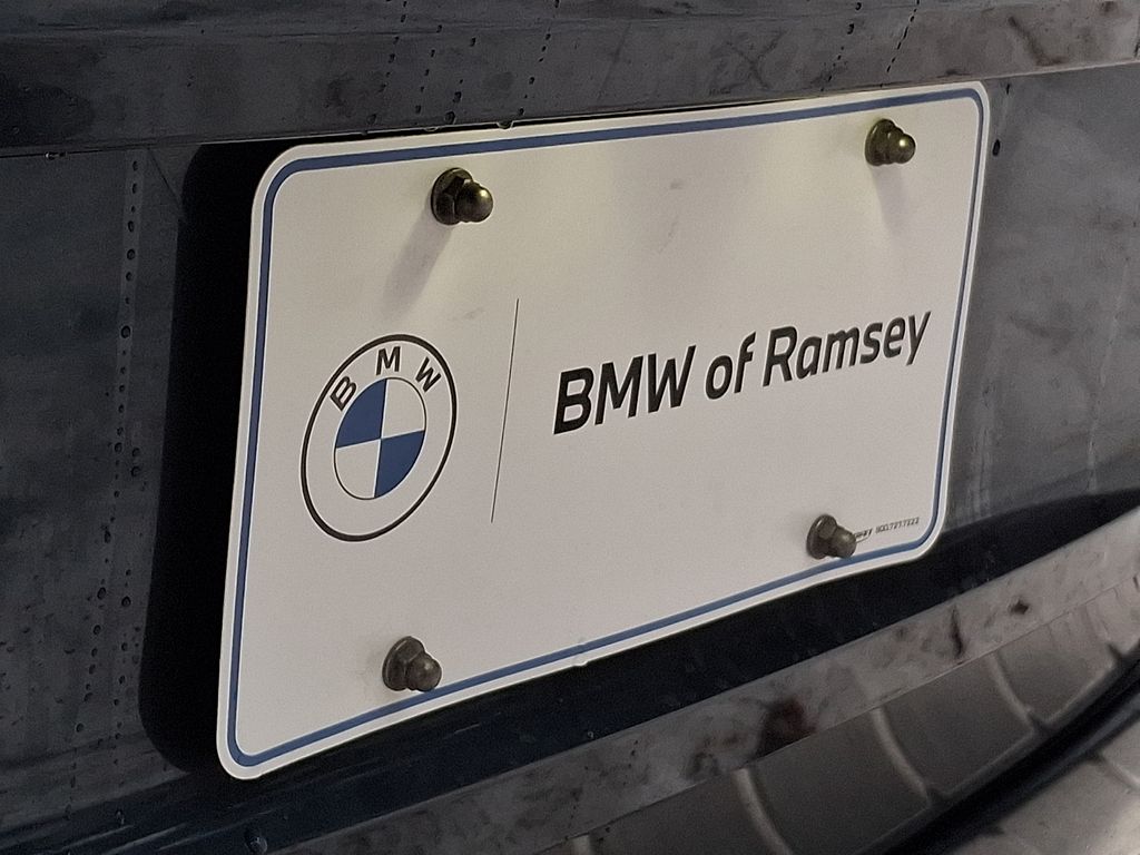 Thumbnail: 2023 Volvo XC60 - 30