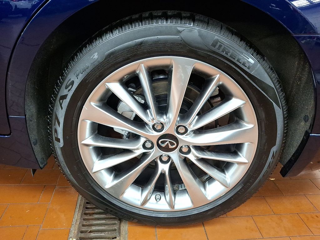 Thumbnail: 2021 INFINITI Q50 - 7