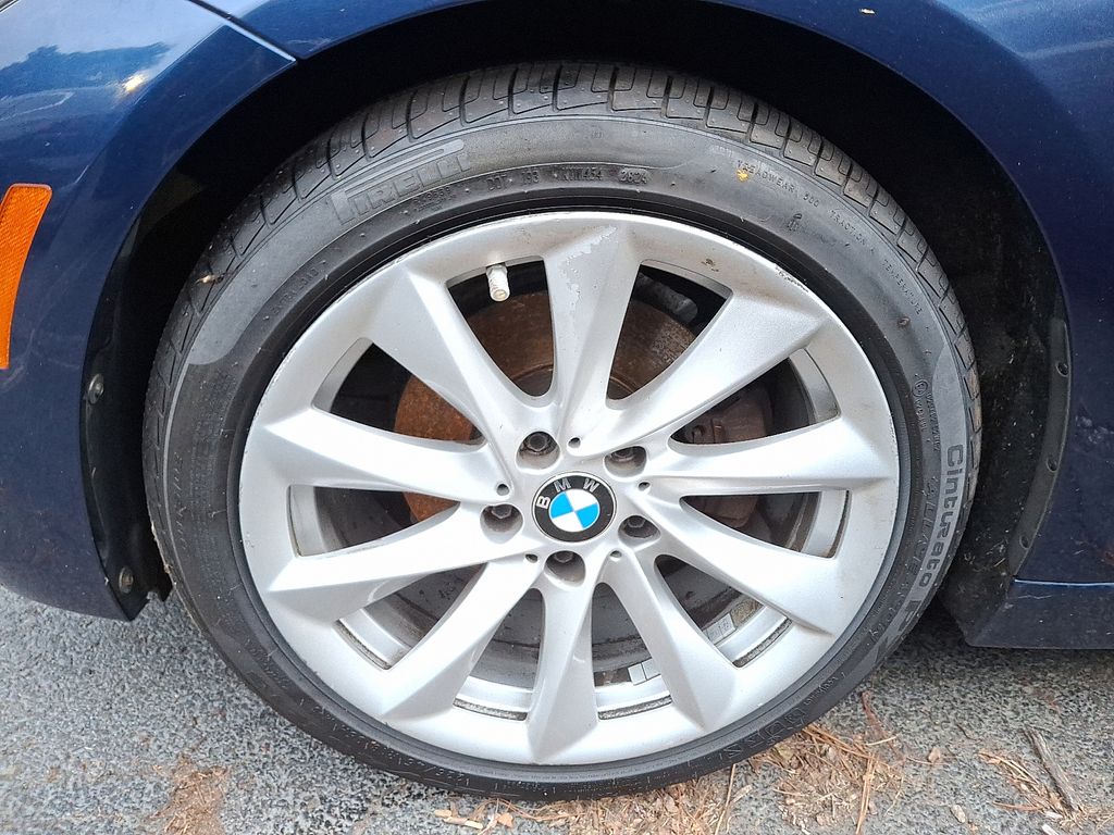 Thumbnail: 2018 BMW 3 Series - 7