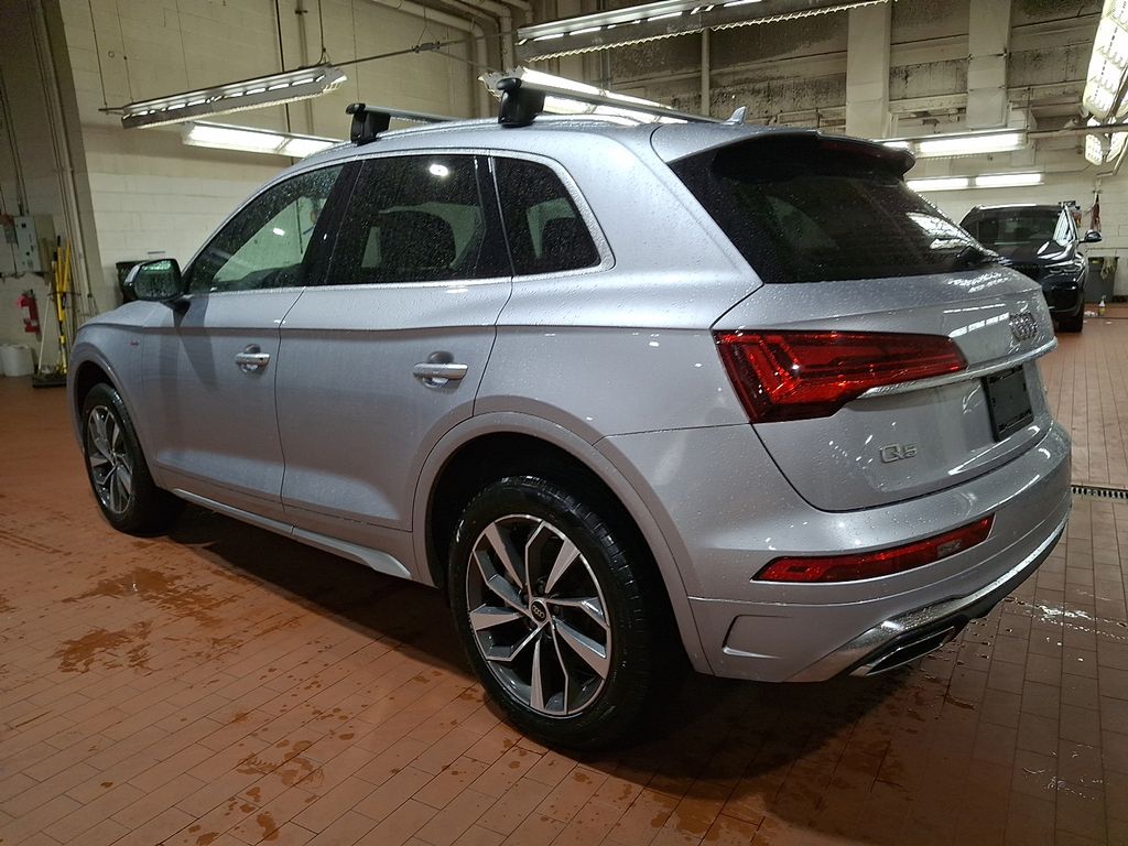 Thumbnail: 2023 Audi Q5 - 6