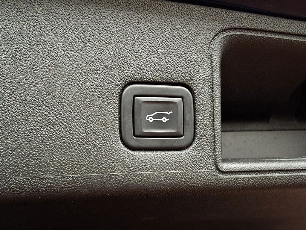 Thumbnail: 2021 GMC Terrain - 28