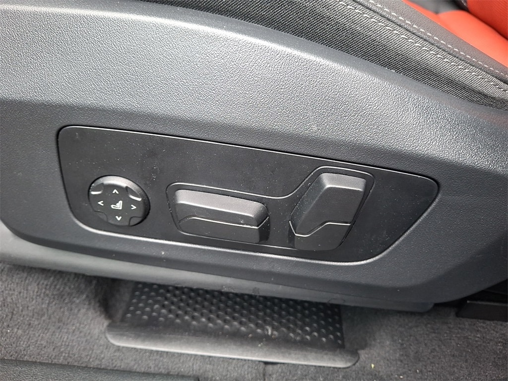 Thumbnail: 2025 BMW X1 - 12