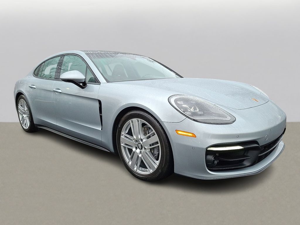 Thumbnail: 2023 Porsche Panamera - 3