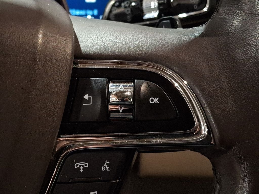 Thumbnail: 2022 Lincoln Navigator - 16