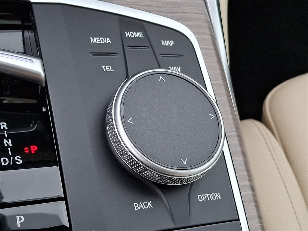 Thumbnail: 2025 BMW 3 Series - 23