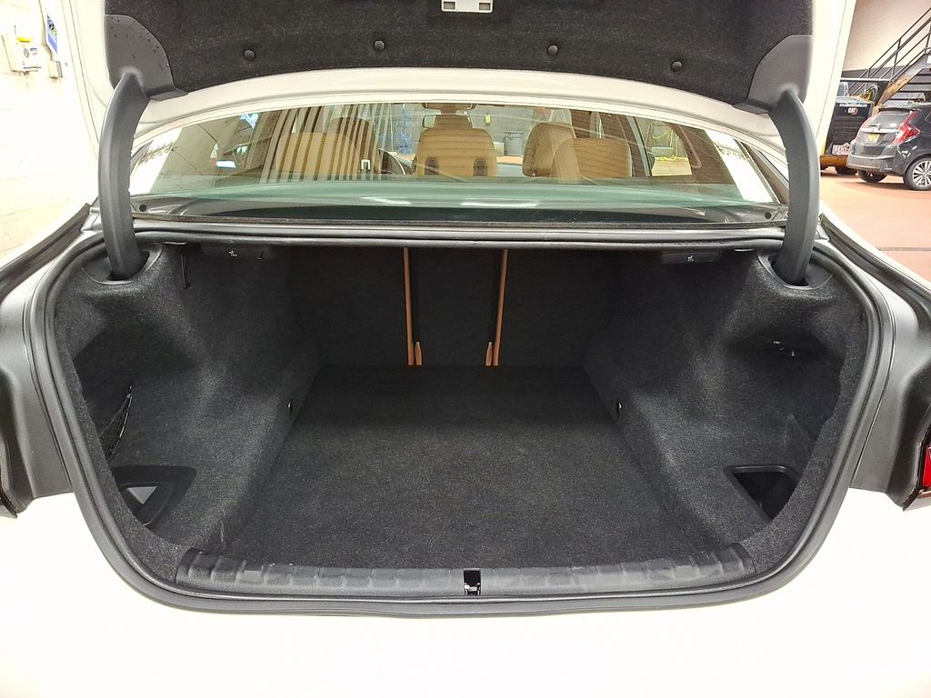 Thumbnail: 2023 BMW 5 Series - 26