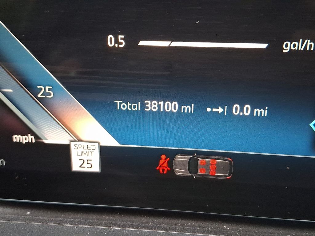 Thumbnail: 2024 BMW X5 - 13